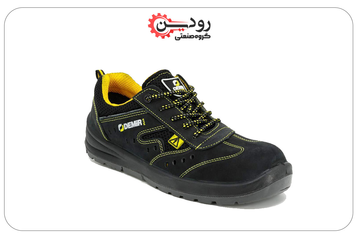 کفش های ایمنی عایق برق فشار قوی در شرکت رودین به تولید میرسد.