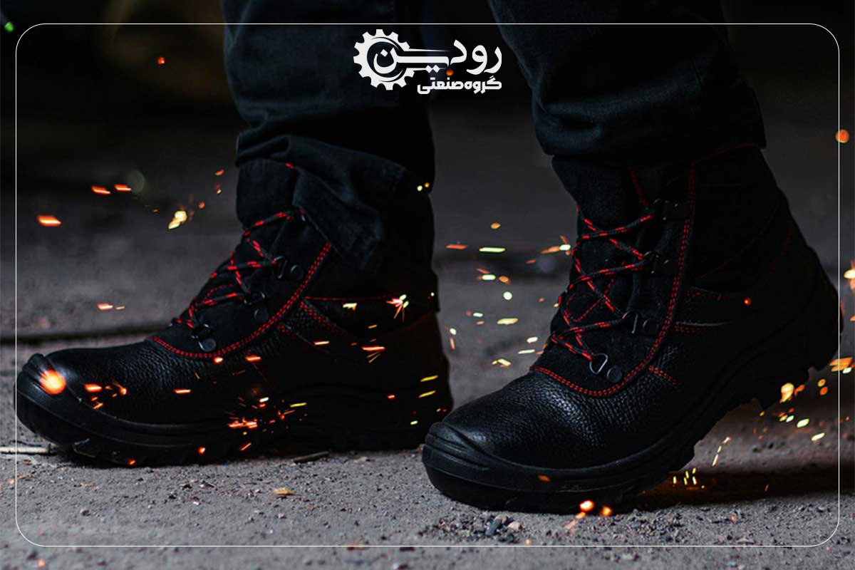 کفش ایمنی کاویان تبریز جزو برترین تولید کنندگان ایمنی در ایران است.