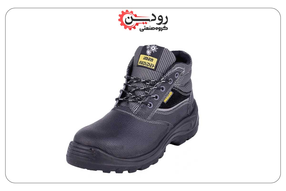 تولید کننده کفش ایمنی پیشرو محصولات خود را جهت فروش عمده به شرکت رودین میدهد.